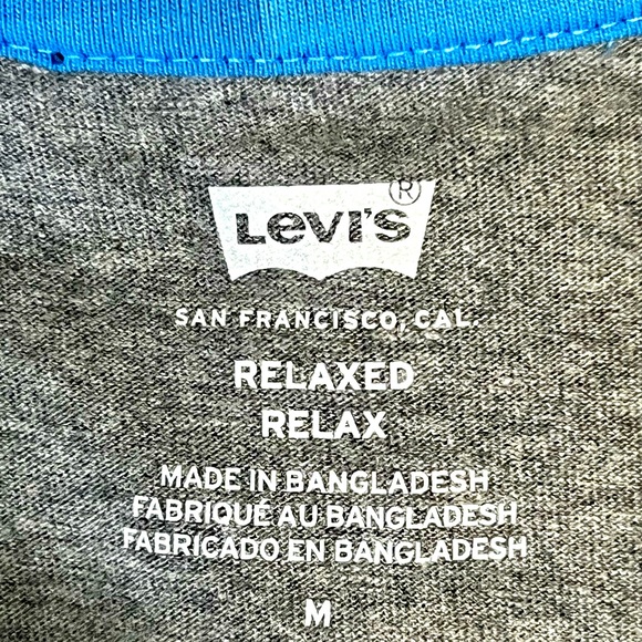 😎👕NWT Levi’s Two tone Blue & Gray Long Sleeve T-Shirt Size US Medium 👕😎 - Picture 4 of 11
